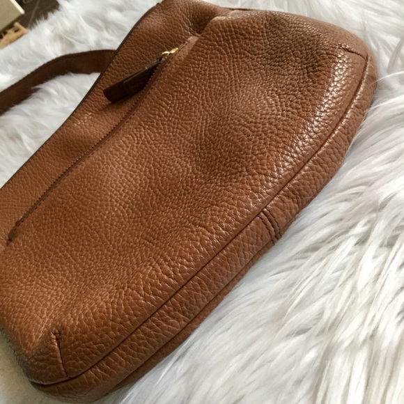 ✨SOLD✨Fossil Genuine Leather Crossbody Bag - Picture 5 of 8